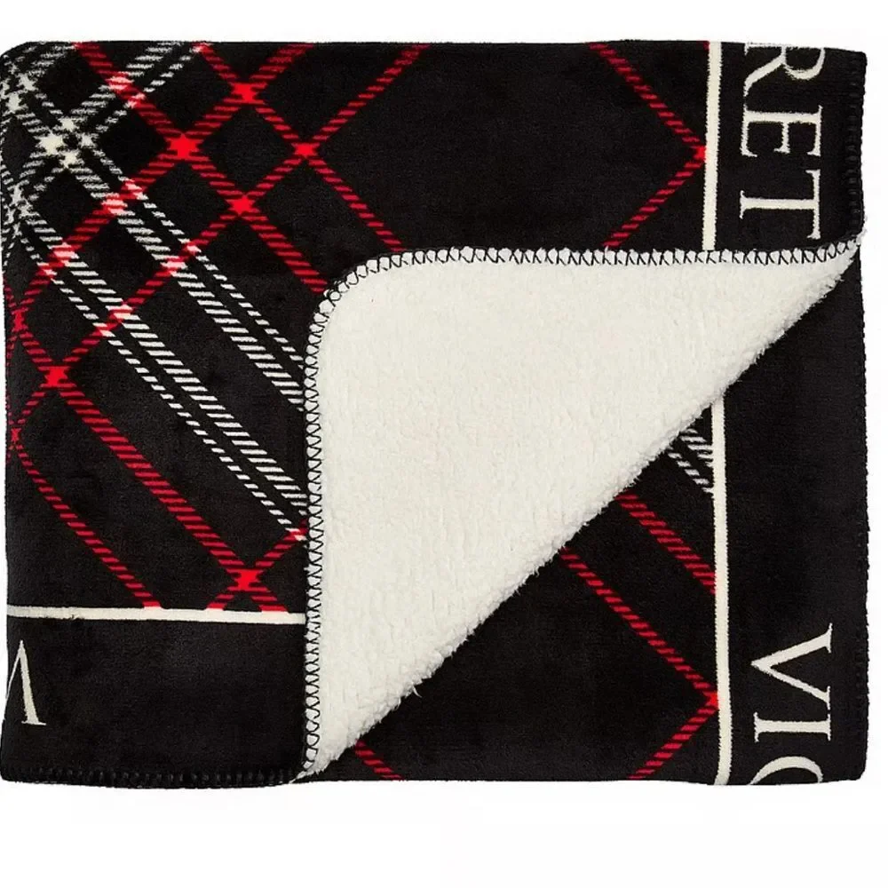 Victoria's Secret Cozy Fleece Velour Plush Throw Blanket 59.8